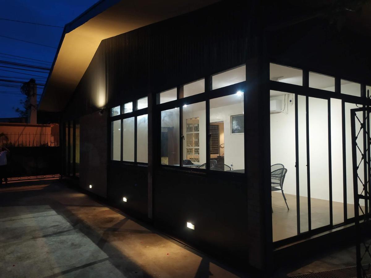 The Hub District Garden Suites Pasay Exterior foto